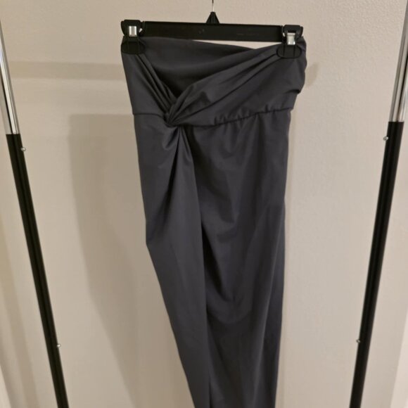 Skims Skirt - XS - Picture 2 of 7